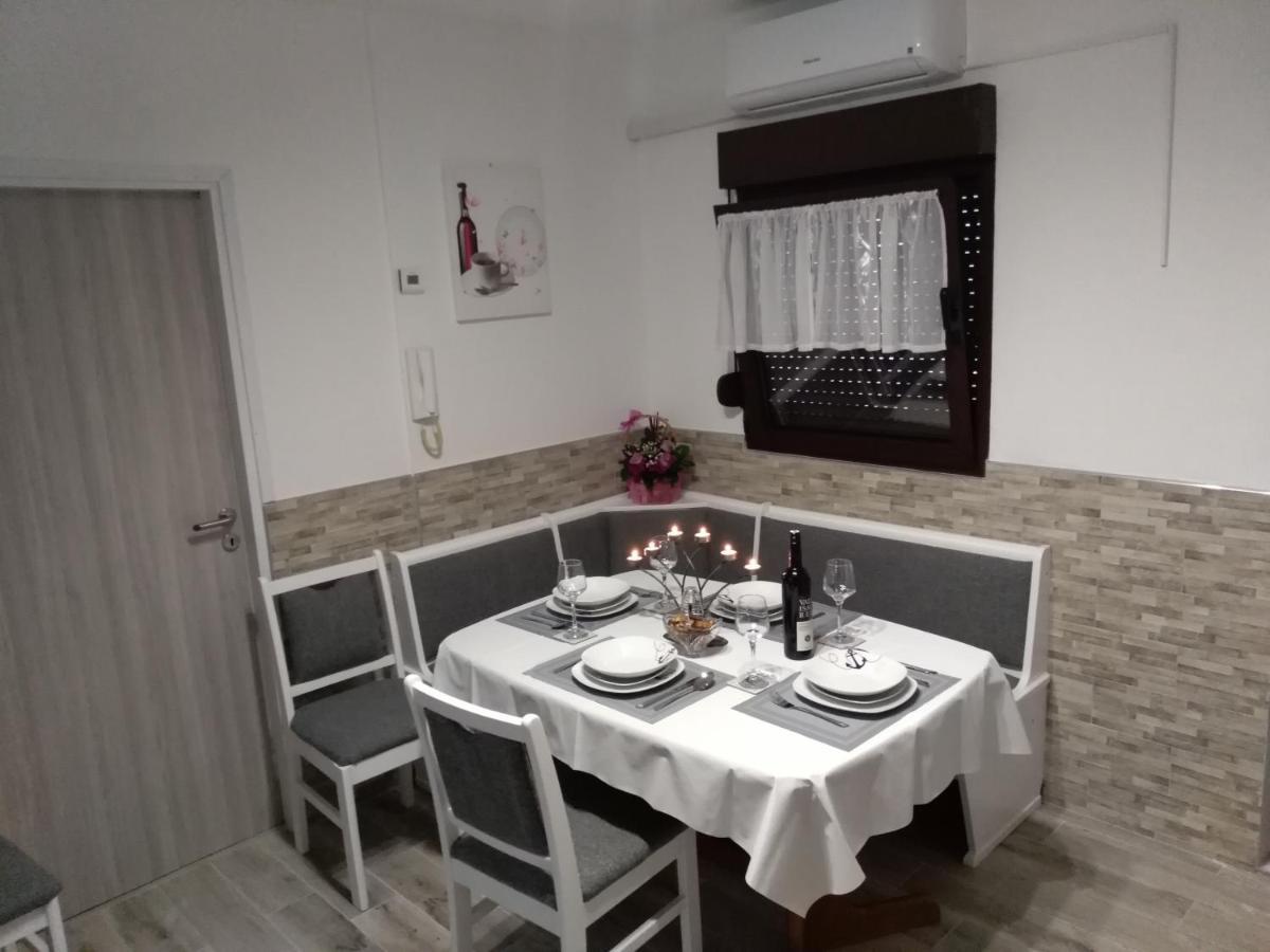 Apartman Nino Rijeka Exterior foto